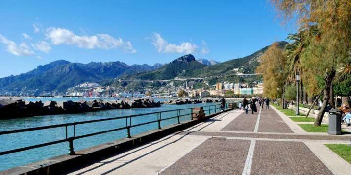 Il sorriso Salerno Exterior foto